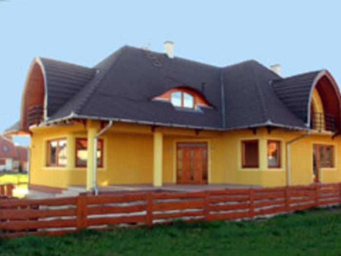 Nadas Tarsashaz Balatonlelle Extérieur photo