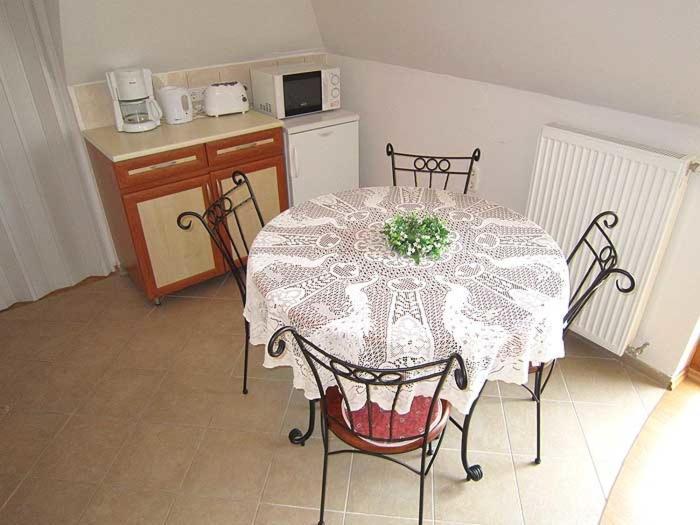 Nadas Tarsashaz Balatonlelle Extérieur photo
